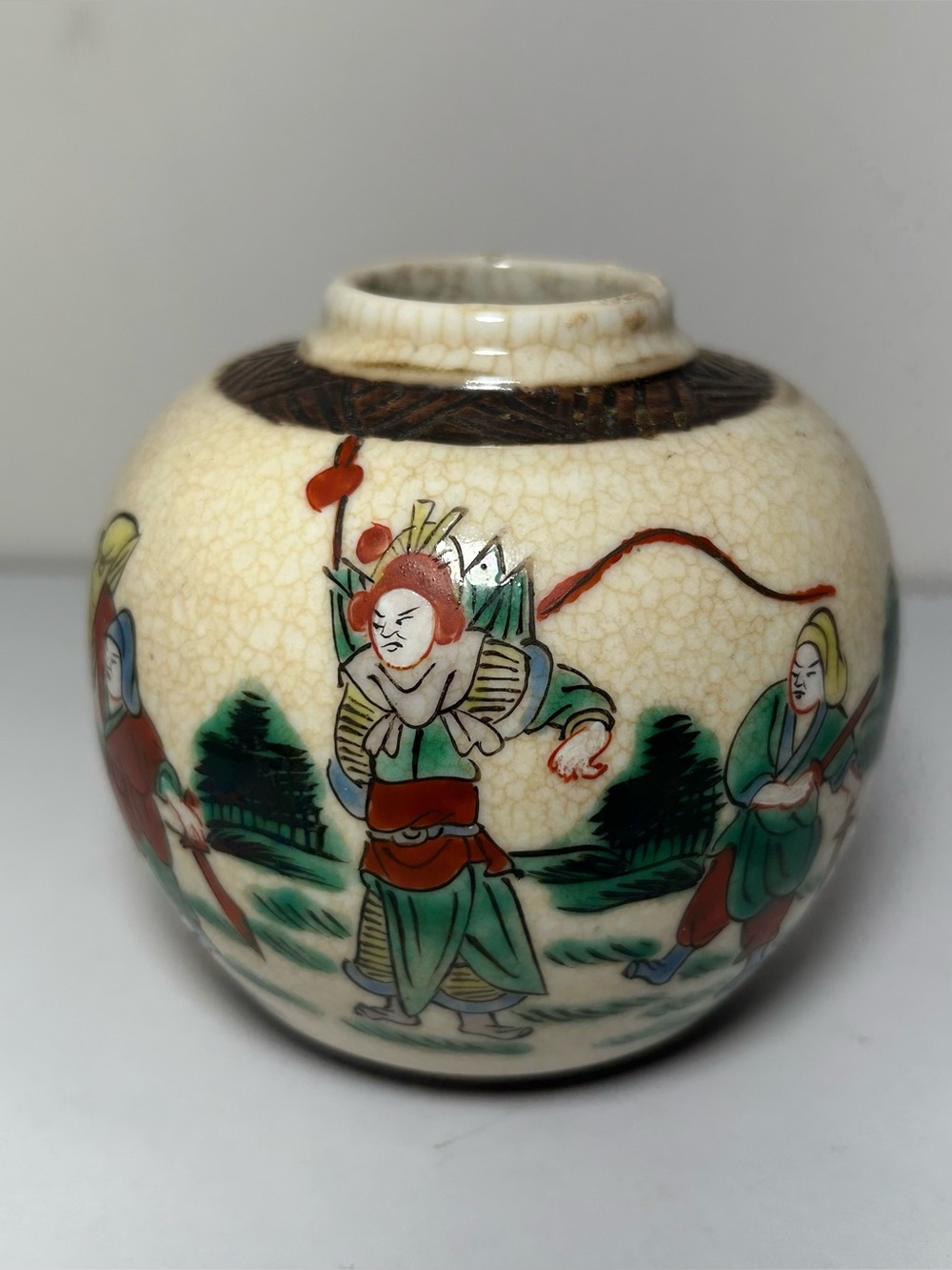 Chinese Cantonese oriental antique Crackle glaze warrior Ginger Jar Bud Vase Old